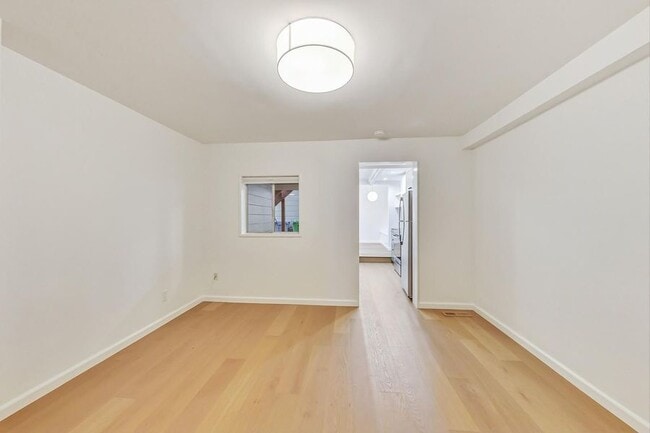 316 Moraga St in San Francisco, CA - Building Photo - Building Photo