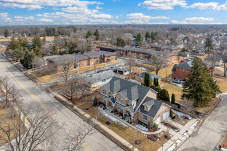 49 E 55th St in Westmont, IL - Building Photo - Building Photo