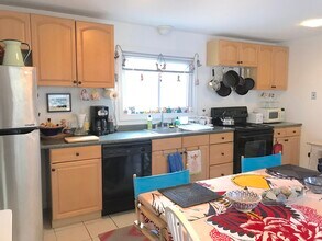 21 Central St, Unit B in Acton, MA - Building Photo - Building Photo