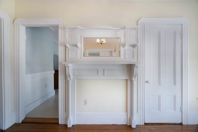 2 Messervy St in Salem, MA - Building Photo - Building Photo