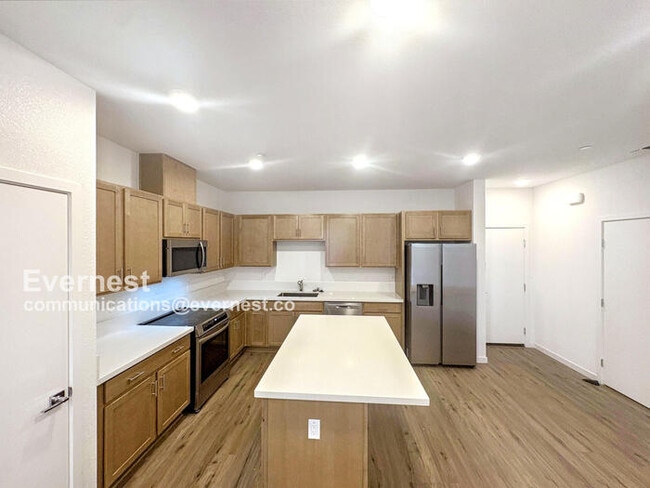 6117 Bridgecross Dr in Sacramento, CA - Building Photo - Building Photo