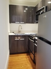 254 Newbury St, Unit 5 in Boston, MA - Building Photo - Building Photo