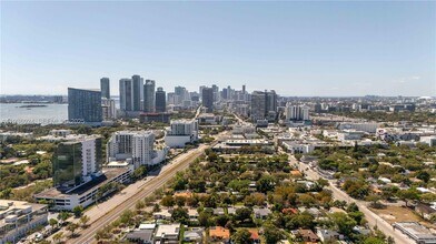 250 NE 48th St in Miami, FL - Building Photo - Building Photo