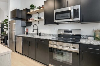 411 Piquette Ave in Detroit, MI - Building Photo - Building Photo