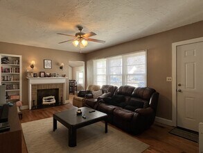 808 S Blakely St in Stillwater, OK - Building Photo - Building Photo