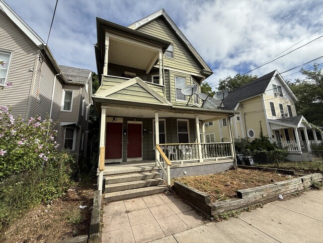 69 Henry St in New Haven, CT - Building Photo - Building Photo