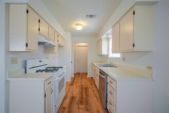 10906 Maple Rock Dr in Humble, TX - Building Photo - Building Photo