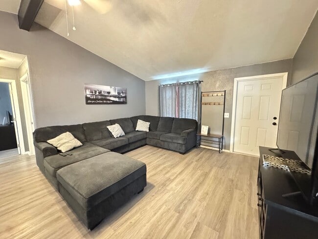 2319 Merrill Ave in Bullhead City, AZ - Building Photo - Building Photo