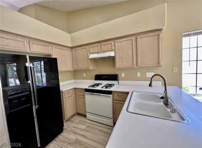 9760 Double Rock Dr in Las Vegas, NV - Building Photo - Building Photo