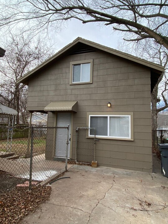 4128 S 32nd W Ave in Tulsa, OK - Building Photo