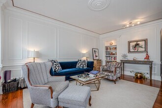 3520 N Lake Shore Dr in Chicago, IL - Building Photo - Building Photo