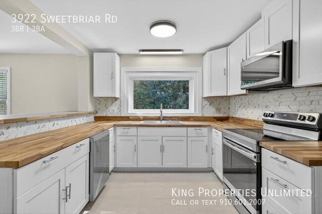 3922 Sweetbriar Rd in Wilmington, NC - Building Photo - Building Photo