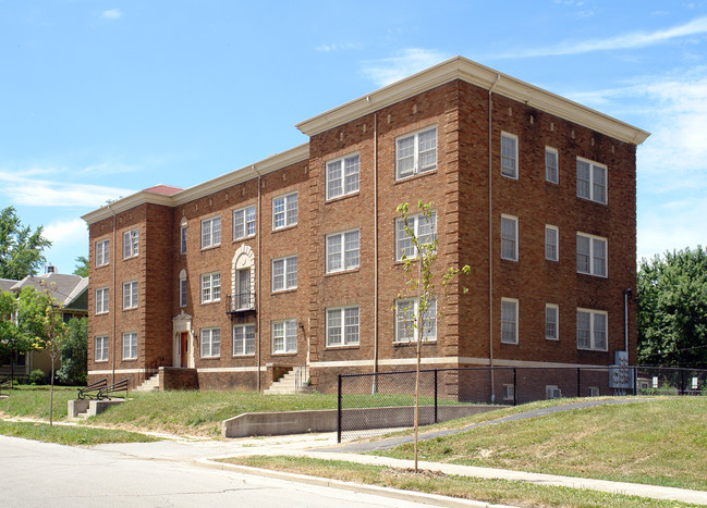 Greystone Apartments in Muncie, IN - Building Photo - Building Photo