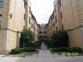 5645 W Washington Blvd Apartamentos