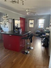 871 Long Hill Ave in Shelton, CT - Building Photo - Building Photo