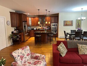 322 E Beech St in Long Beach, NY - Building Photo - Building Photo