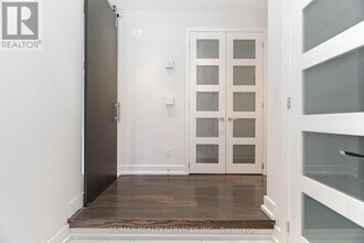 685 Montbeck Crescent in Mississauga, ON - Building Photo - Building Photo