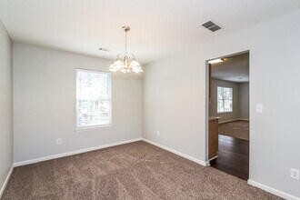 1013 St Augustine Pkwy in Locust Grove, GA - Building Photo - Building Photo