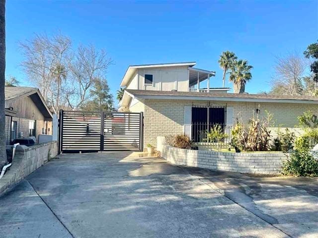 406 Longshadow Rd in Laredo, TX - Building Photo - Building Photo