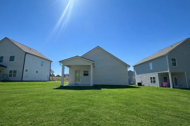 184 Fair Oak Ln in Calhoun, GA - Building Photo - Building Photo