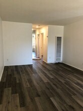402 19th St in Huntington Beach, CA - Building Photo - Building Photo