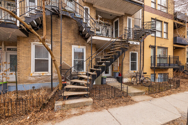 5456-5462 8E Av in Montréal, QC - Building Photo - Building Photo