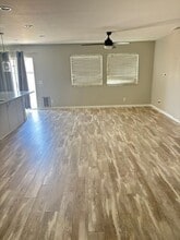 1550 Wrentree Way in Hemet, CA - Building Photo - Building Photo