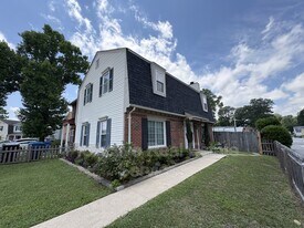 1501 Antler Cir in Virginia Beach, VA - Building Photo
