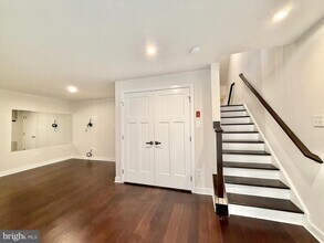 21 Peacock Cir in Washington Township, NJ - Building Photo - Building Photo