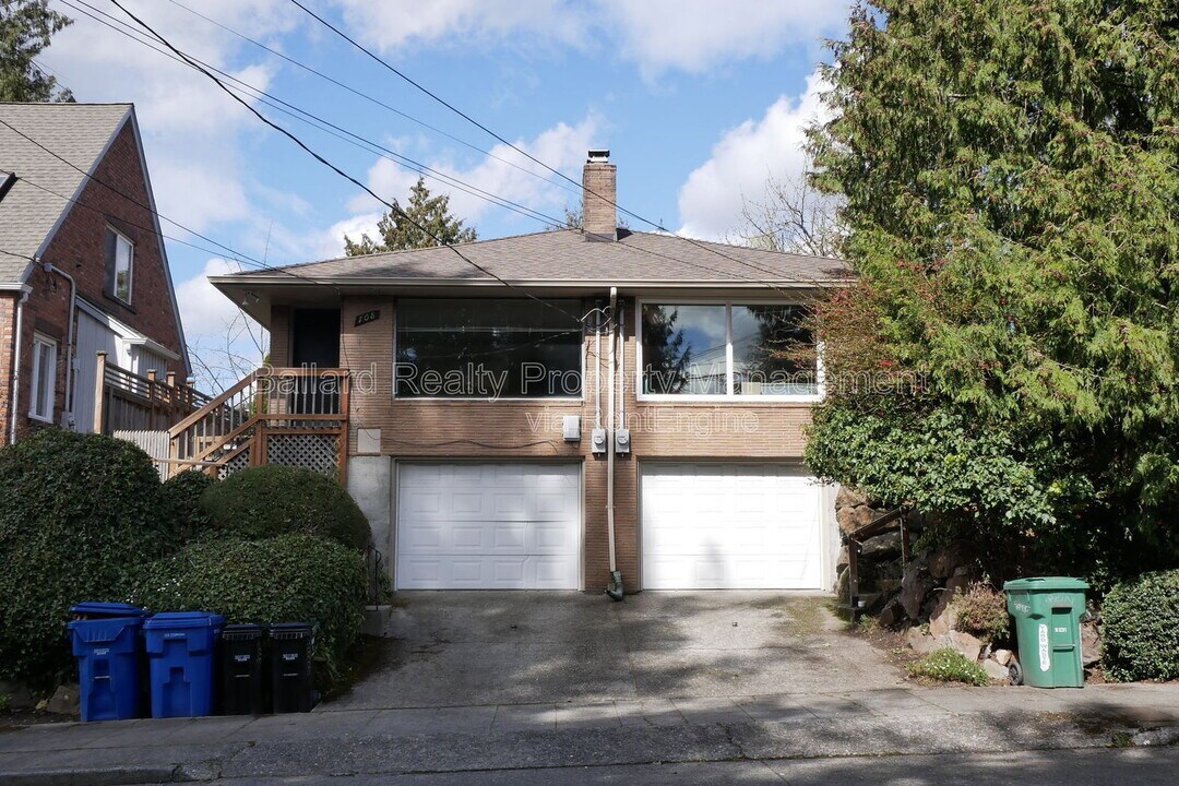 708 N 80th St in Seattle, WA - Building Photo