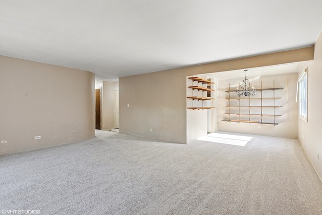 2301 Beau Monde Blvd in Lisle, IL - Building Photo - Building Photo