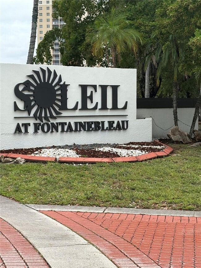 9711 Fontainebleau Blvd