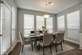 3113 Damsel Sauvage Ln in Lewisville, TX - Foto de edificio - Building Photo