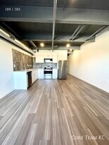 1180 E 30th St in Kansas City, MO - Building Photo