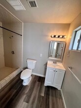 9549 Eastview Dr in Hanford, CA - Building Photo - Building Photo