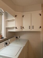 110 Thorndike St, Unit 1F in Cambridge, MA - Building Photo - Building Photo