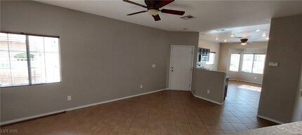 10613 Golden Aspen Ct in Las Vegas, NV - Building Photo - Building Photo