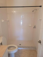 10709 Cory Lake Dr in Tampa, FL - Building Photo - Building Photo