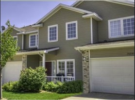 2004 NW Ashton Ln in Ankeny, IA - Building Photo