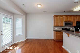 8929 Holland Park Ln in Charlotte, NC - Building Photo - Building Photo