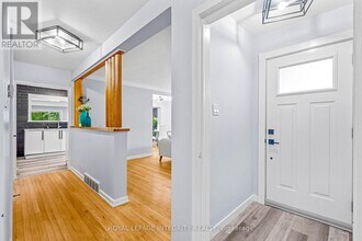 1116 Cline Crescent in Ottawa, ON - Building Photo - Building Photo