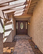 840 Pinehurst Dr in Las Vegas, NV - Building Photo - Building Photo