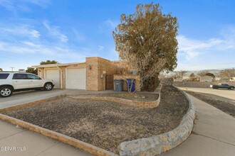 10153 Tapir Ct in El Paso, TX - Building Photo - Building Photo