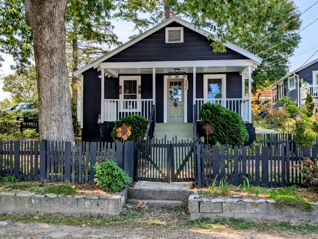 property at 302 Davis St