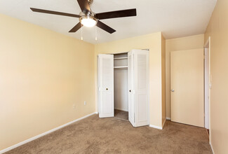 Georgetown Square Apartments in Lake Wales, FL - Building Photo - Interior Photo