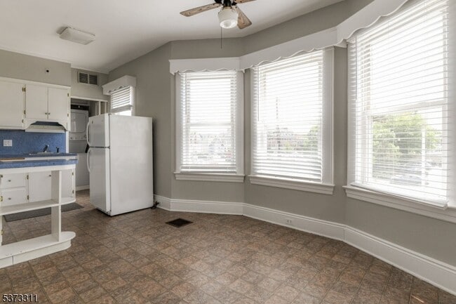 105 Miln St in Cranford, NJ - Building Photo - Building Photo