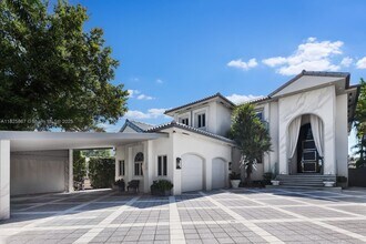 176 S Hibiscus Dr in Miami Beach, FL - Building Photo - Building Photo