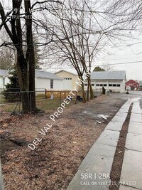 449 W Walnut St - 14