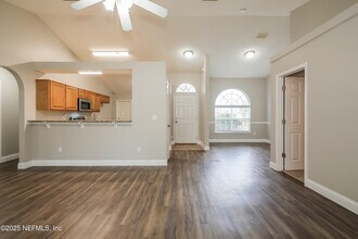 1131 Summer Springs Drive in Middleburg, FL - Building Photo - Building Photo
