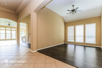 13043 Golden Water Ct in Houston, TX - Building Photo - Building Photo